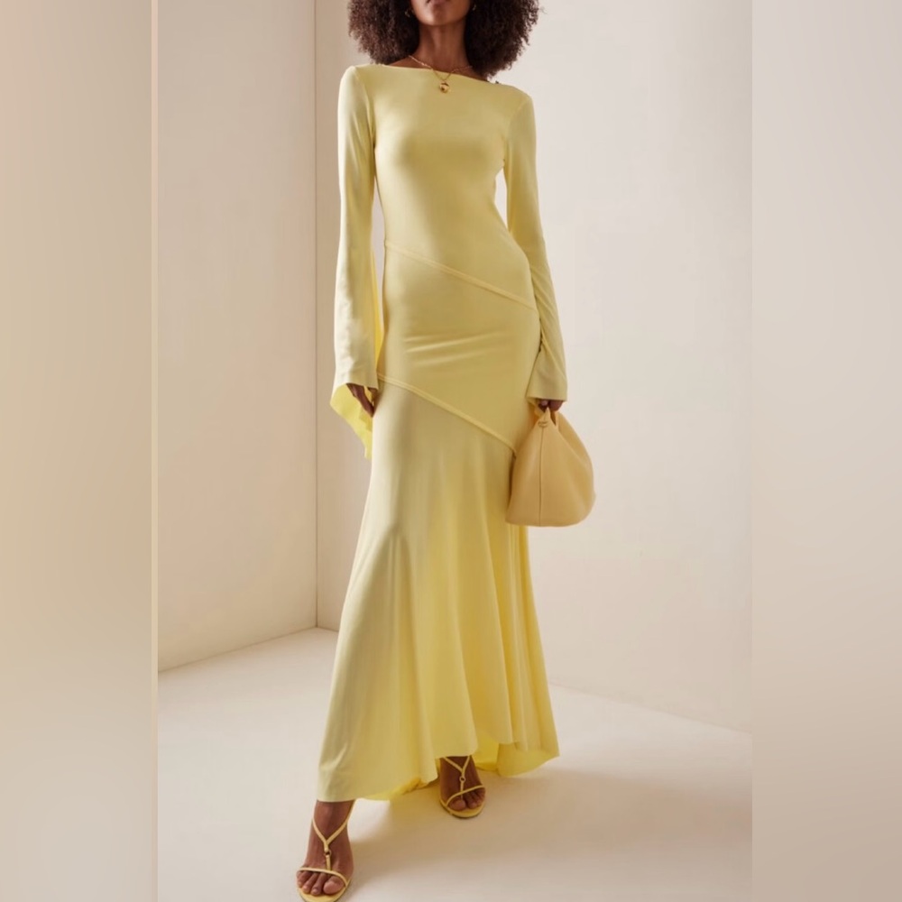 Long sleeve yellow gown